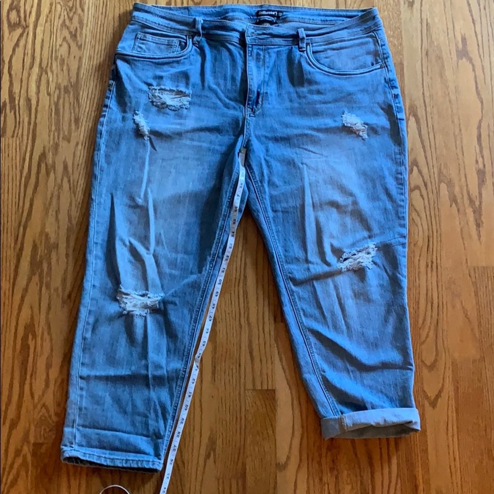 Dollhouse Distressed Jeans